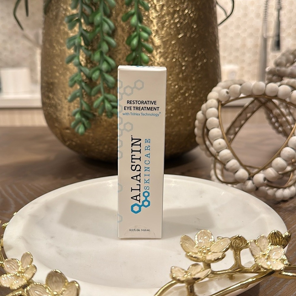 14.8ML. RESTORATIVE EYE TREATMENT BY ALASTIN SKINCARE
